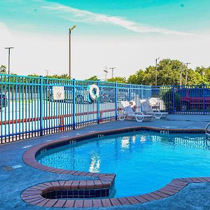 Oyo Hotel Irving Dfw Airport South